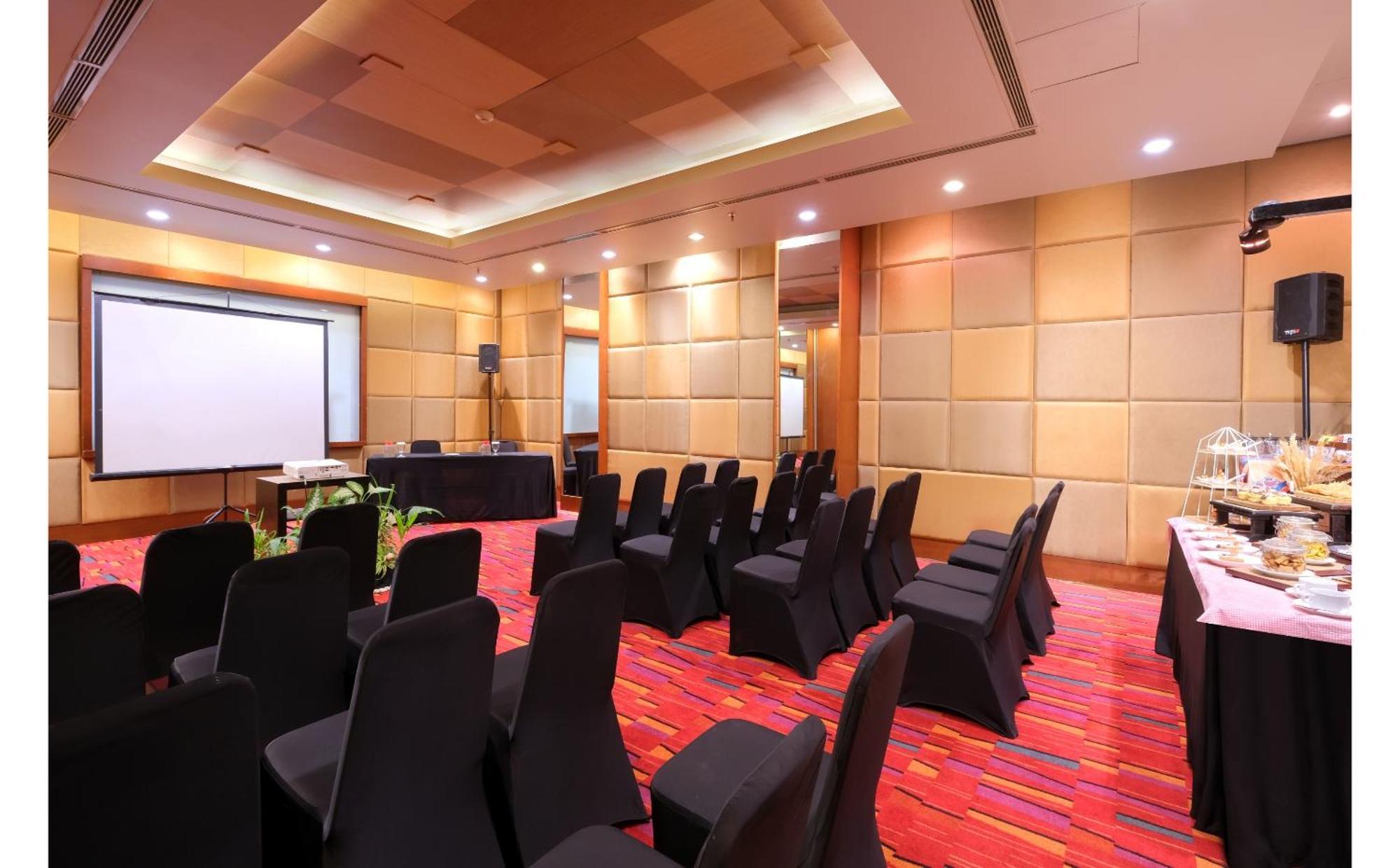 Quest Hotel Simpang Lima - Semarang By Aston Eksteriør billede