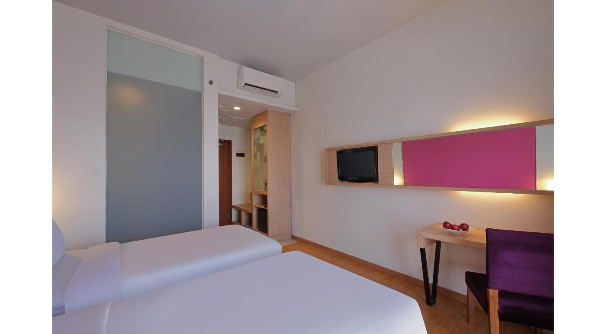 Quest Hotel Simpang Lima - Semarang By Aston Eksteriør billede