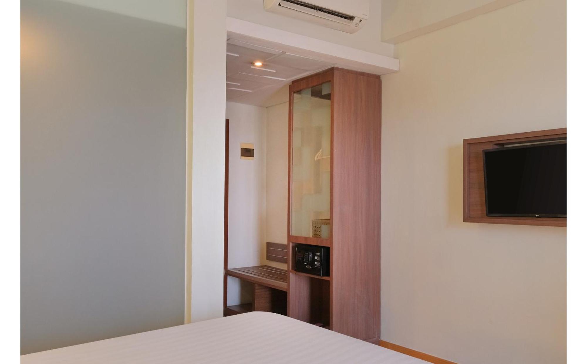Quest Hotel Simpang Lima - Semarang By Aston Eksteriør billede