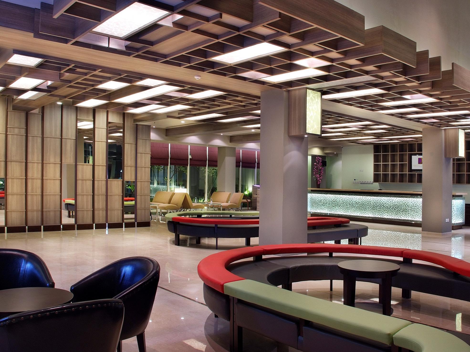 Quest Hotel Simpang Lima - Semarang By Aston Eksteriør billede