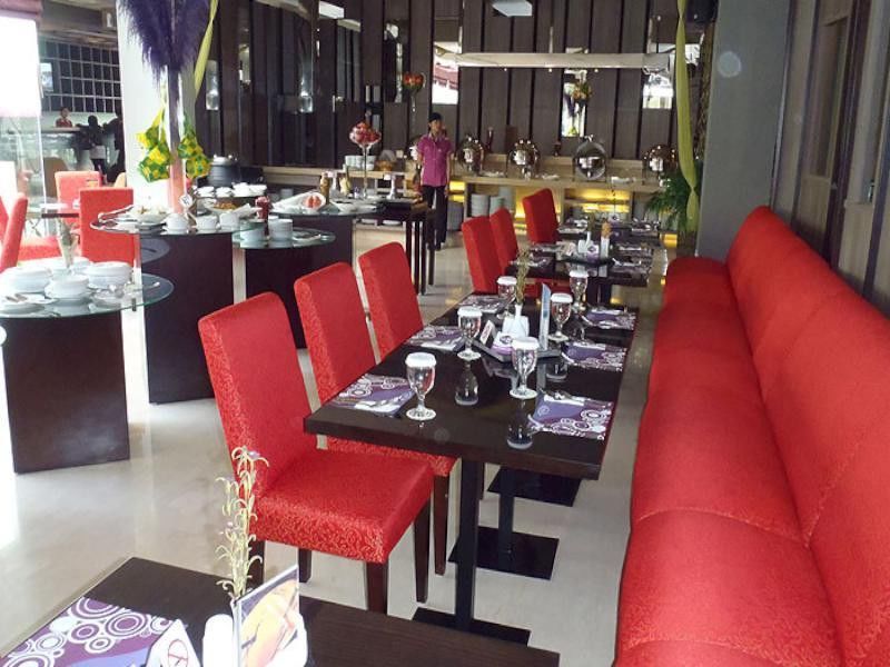Quest Hotel Simpang Lima - Semarang By Aston Eksteriør billede